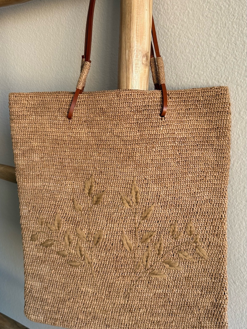 NEW Sezane Natural Straw Shoulder Tote with Embroidered Leaf Motif